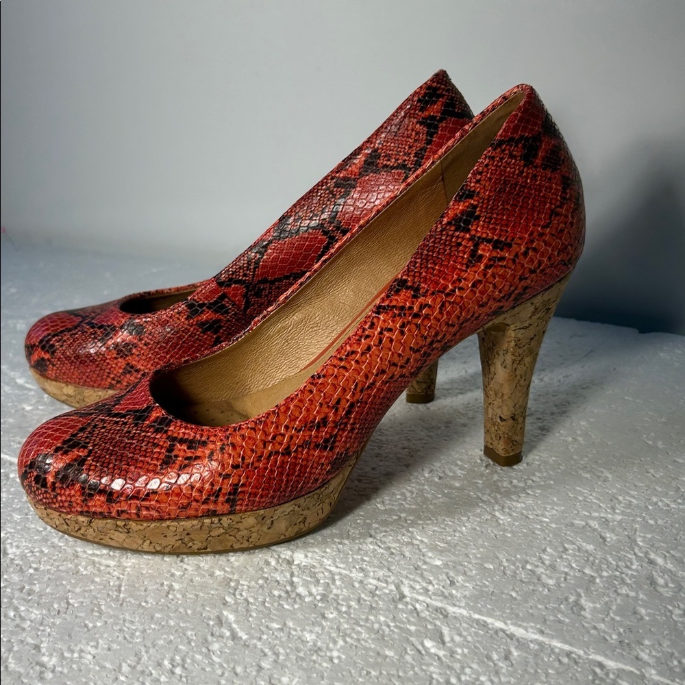 Nurture by Lamaze S9 Orange-Red Snakeskin Cork Platform Pumps Dressy Office Sexy